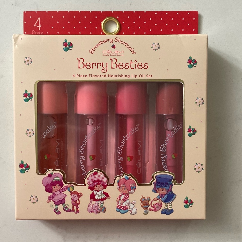 CELAVI Strawberry Shortcake Lip Oil Set